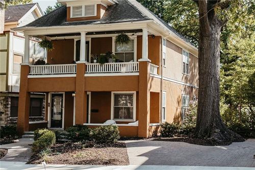 3621 Central St, Kansas City, MO, 64111-2120 | Card Image