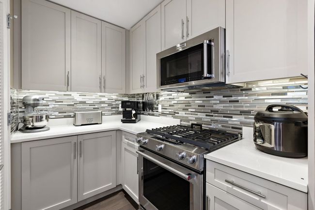 APT-318 - 800 Ave At Port Imperial Blvd, Condo with 1 bedrooms, 1 bathrooms and null parking in Weehawken NJ | Image 6