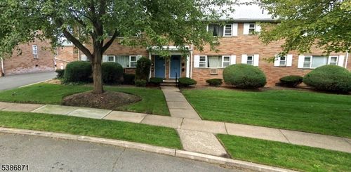 1-39 Dobrin Ct, Fair Lawn, NJ, 07410 | Card Image