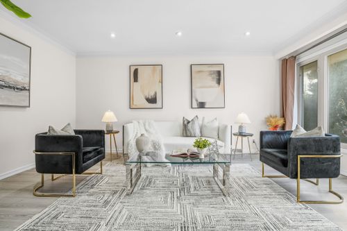 45 Stevenson Rd N, Oshawa, ON, L1J5M4 | Card Image