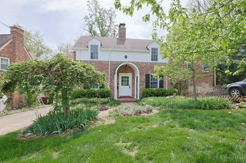 67 Forest Ave, Wyoming, OH, 45215-2016 | Card Image