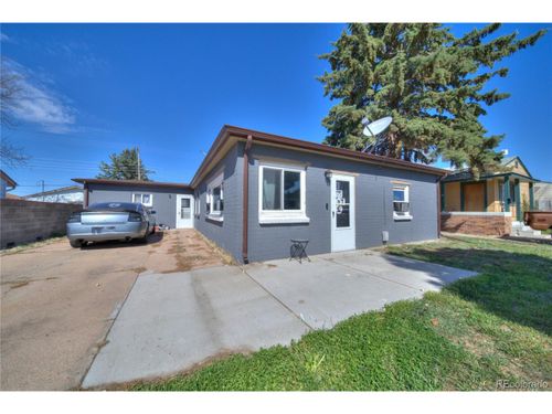 681 Fremont Ave, Akron, CO, 80720-1049 | Card Image