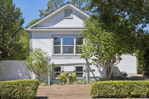 280 Neva St, Sebastopol, CA, 95472-3662 | Card Image