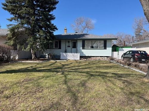 19 Elmview Rd, Regina, SK, S4R0B1 | Card Image