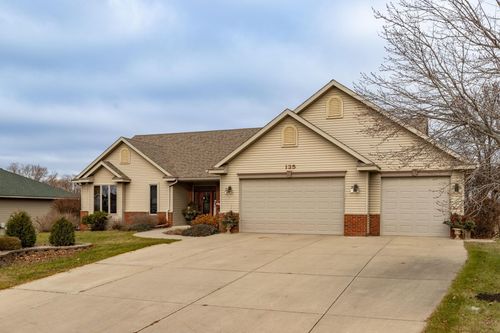 135 Quail Ridge Drive, Zumbrota, MN, 55992 | Card Image