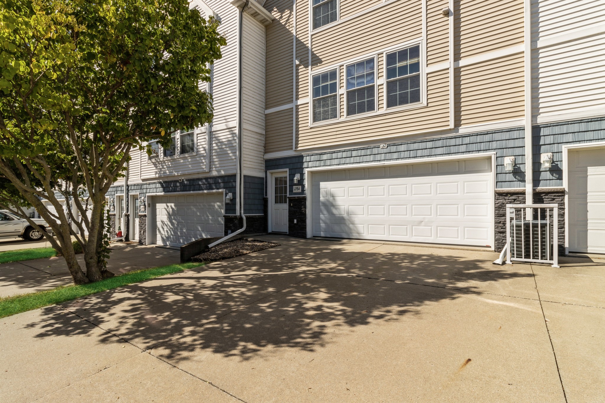 Village View Ln, Ankeny, IA 50021