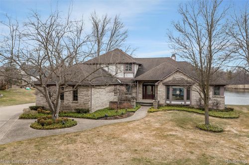 1759 Poplar Ct, Troy, MI, 48098-1938 | Card Image