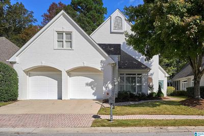 2909 Summerwood Circle, House other with 3 bedrooms, 2 bathrooms and null parking in BIRMINGHAM AL | Image 1