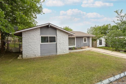 5302 War Cloud Dr, San Antonio, TX, 78242-2760 | Card Image
