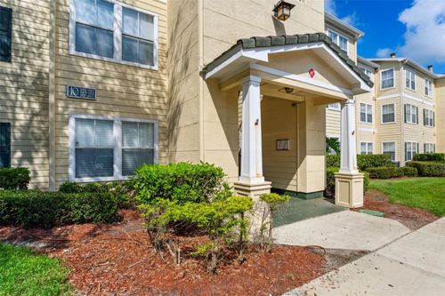 18119-18119 Sterling Gate Cir, Tampa, FL, 33647-1789 | Card Image
