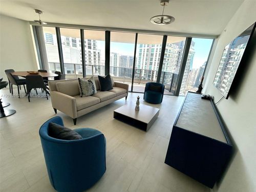 4001-1000 Brickell Plz, Miami, FL, 33131-3869 | Card Image