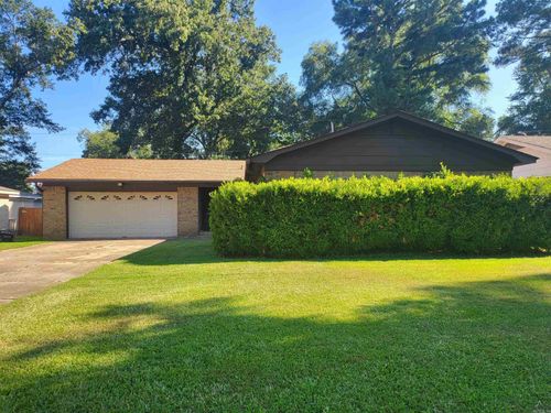 1017 Grayland Dr, Jacksonville, AR, 72076-2832 | Card Image