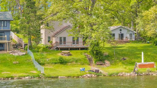 186 Goldsmith Dr, Clarklake, MI, 49234-5703 | Card Image