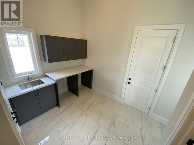 48 William Crisp Dr, House other with 4 bedrooms, 4 bathrooms and 12 parking in Alton ON | Image 12