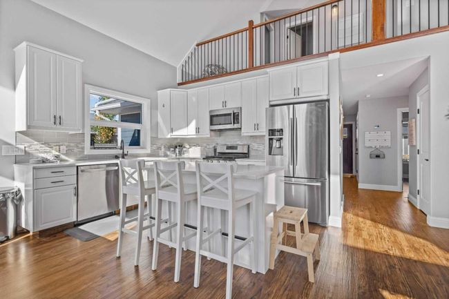 7039 - 35468 Range Road 30, House other with 3 bedrooms, 3 bathrooms and 4 parking in Red Deer County AB | Image 9