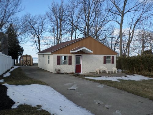 12486 E Lake Road, North East, PA, 16428 | Card Image