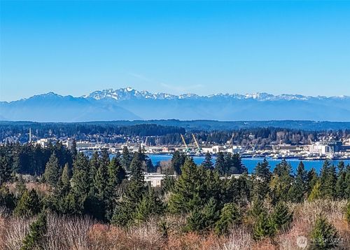 3523 E Calistoga Ct, Port Orchard, WA, 98366-4084 | Card Image