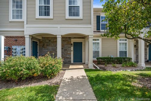 17200 Addington Dr, Commerce Twp, MI, 48390-4023 | Card Image