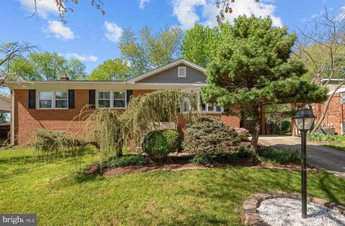 6818 Groveton Dr, CLINTON, MD, 20735-4041 | Card Image