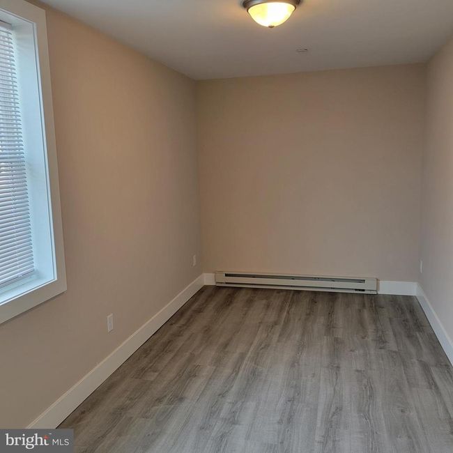 APT-6 - 24 E 3 Rd St, Condo with 1 bedrooms, 1 bathrooms and null parking in WAYNESBORO PA | Image 4