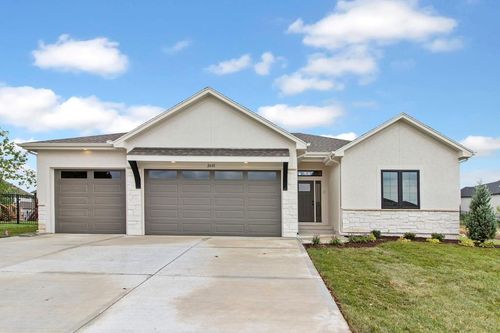 2601 Ne Crestview St, Blue Springs, MO, 64029-8466 | Card Image