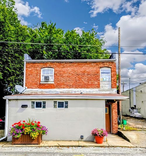 109 N Dixie Hwy, Momence, IL, 60954-1600 | Card Image