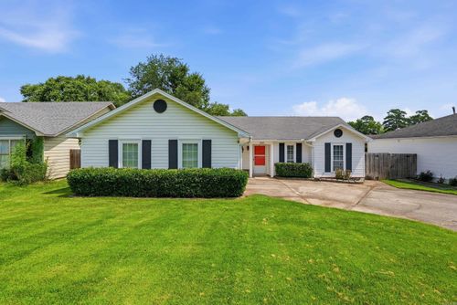 900 Edgewood Dr, Bryant, AR, 72022-2359 | Card Image