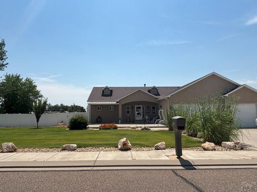 27810 Spaccamonti Ct, Pueblo, CO, 81006-8701 | Card Image