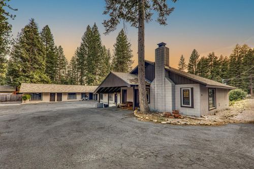 8638 Trout Ave, Kings Beach, CA, 96143-4524 | Card Image