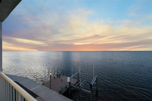 6423 Driftwood Dr, HUDSON, FL, 34667-1017 | Card Image