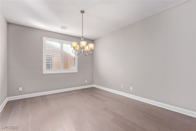 Formal Dining Room | Image 16