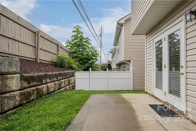 33 Amersham Ln, Townhouse with 3 bedrooms, 3 bathrooms and null parking in Fletcher NC | Image 28