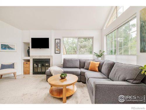 4887 White Rock Cir, Boulder, CO, 80301-6784 | Card Image