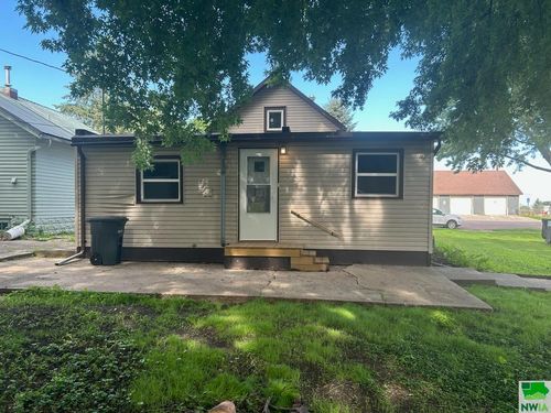 509 6th Ave, Sheldon, IA, 51201-1113 | Card Image