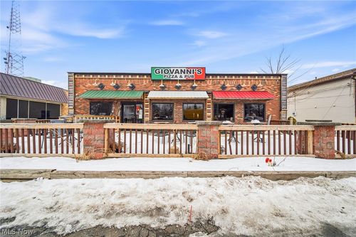 30829 Euclid Ave, Wickliffe, OH, 44092-1042 | Card Image