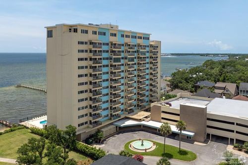 825 Bayshore Dr, Pensacola, FL, 32507-3470 | Card Image