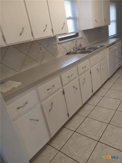 1902 Hooten St, Killeen, TX, 76543-3336 | Card Image