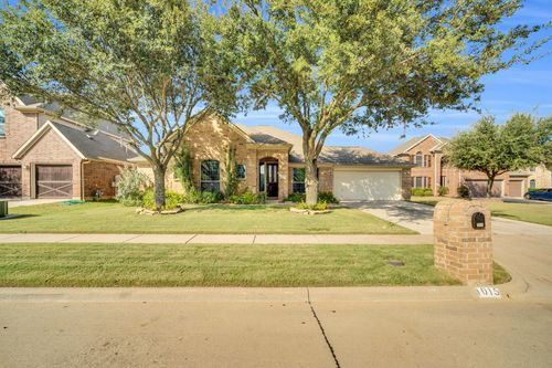 1015 Grover Ct, Cedar Hill, TX, 75104-1425 | Card Image