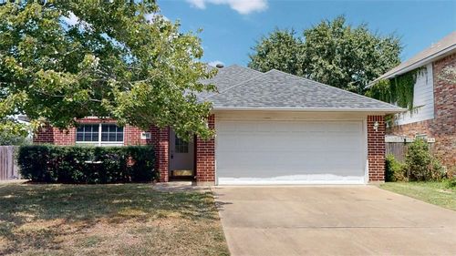 235 Stuttgart Cir, College Station, TX, 77845-3944 | Card Image