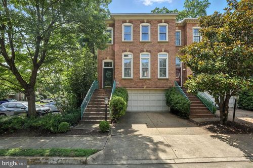 7576 Chrisland Cv, FALLS CHURCH, VA, 22042-7598 | Card Image