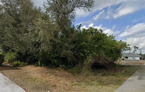 880 Neptune St, PORT CHARLOTTE, FL, 33948-3547 | Card Image