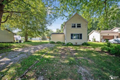 11273 Harold Dr, Luna Pier, MI, 48157-9752 | Card Image