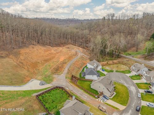 1705 Pinespur Way, Knoxville, TN, 37932 | Card Image