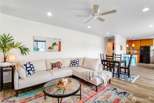 unit-112-1902 W Prospect St, Chelan, WA, 98816-9218 | Card Image
