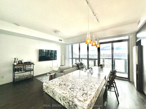 2708-101 Charles St E, Toronto, ON, M4Y0A9 | Card Image