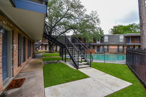 apt-19-9005 Gaylord Dr, Houston, TX, 77024-2939 | Card Image