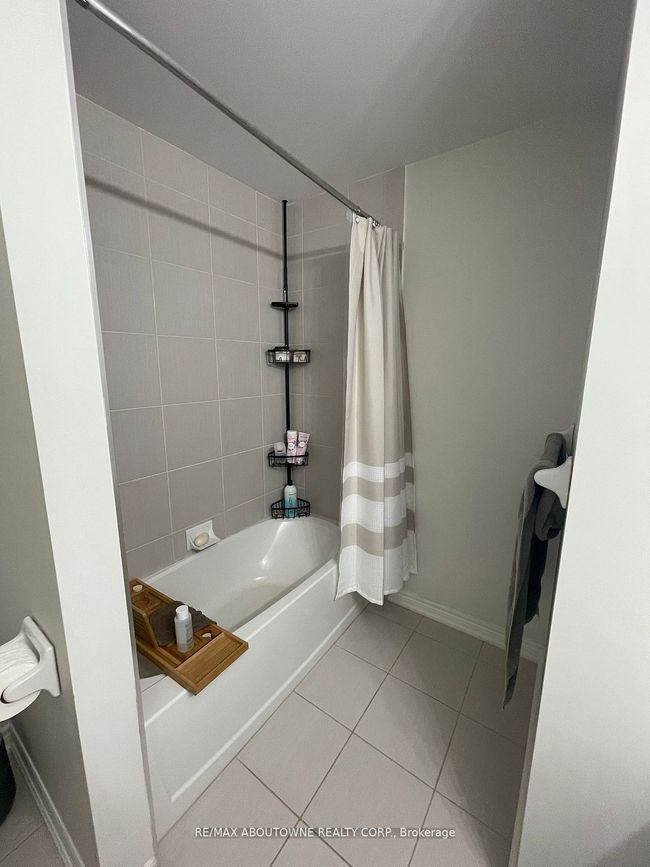 66 Bradbury Rd, House attached with 3 bedrooms, 3 bathrooms and 1 parking in Stoney Creek ON | Image 17