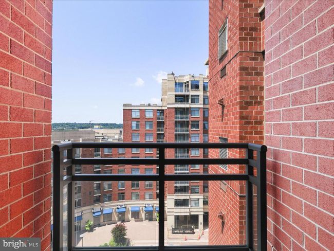 UNIT-851 - 3650 S Glebe Rd, Condo with 2 bedrooms, 2 bathrooms and null parking in ARLINGTON VA | Image 25