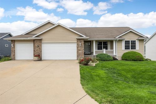 110 Driftwood Cir, Palo, IA, 52324-9654 | Card Image