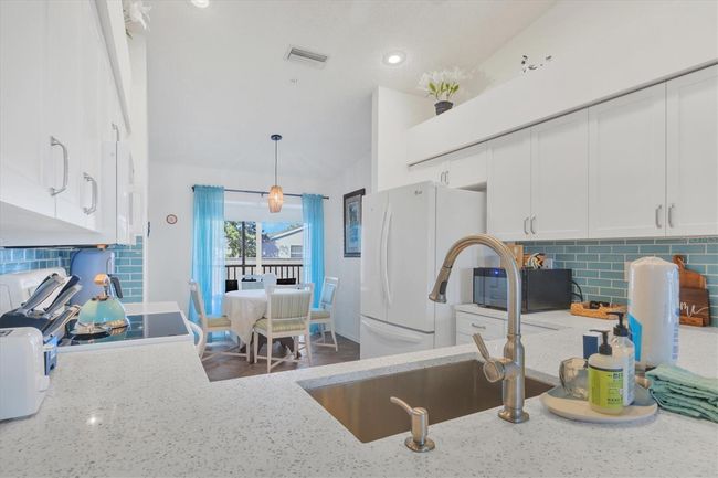 UNIT-1622 - 9560 High Gate Dr, Condo with 2 bedrooms, 2 bathrooms and null parking in SARASOTA FL | Image 12